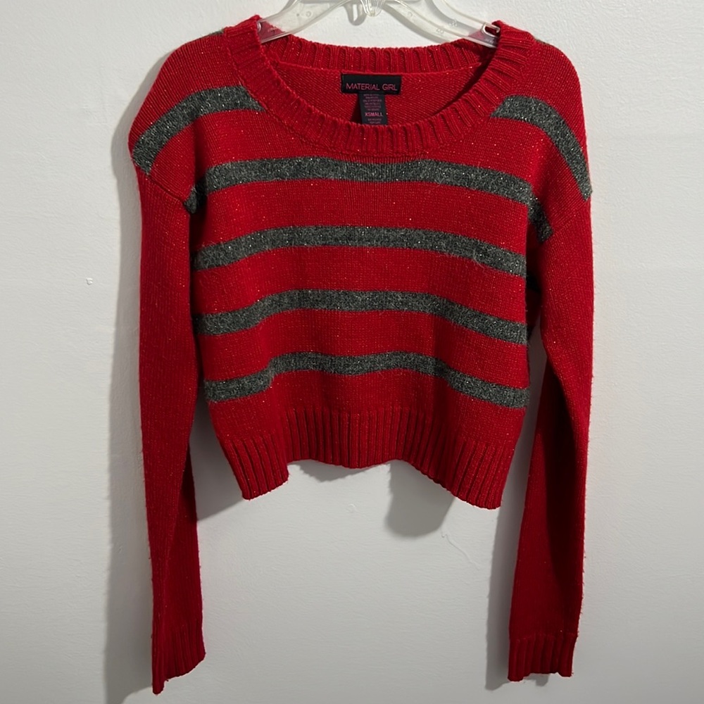 Red light sparkle sweater size xs material girl